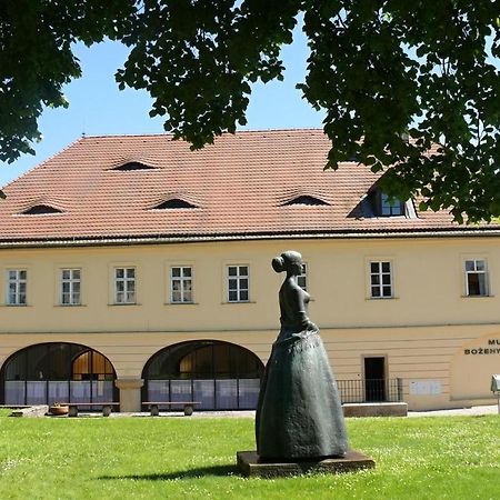 Penzion U Pesiku Červený Kostelec المظهر الخارجي الصورة